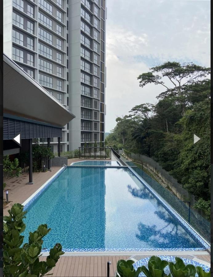 The Clio 2 Residences: Urban Living Near IOI City Mall Putrajaya Exterior photo